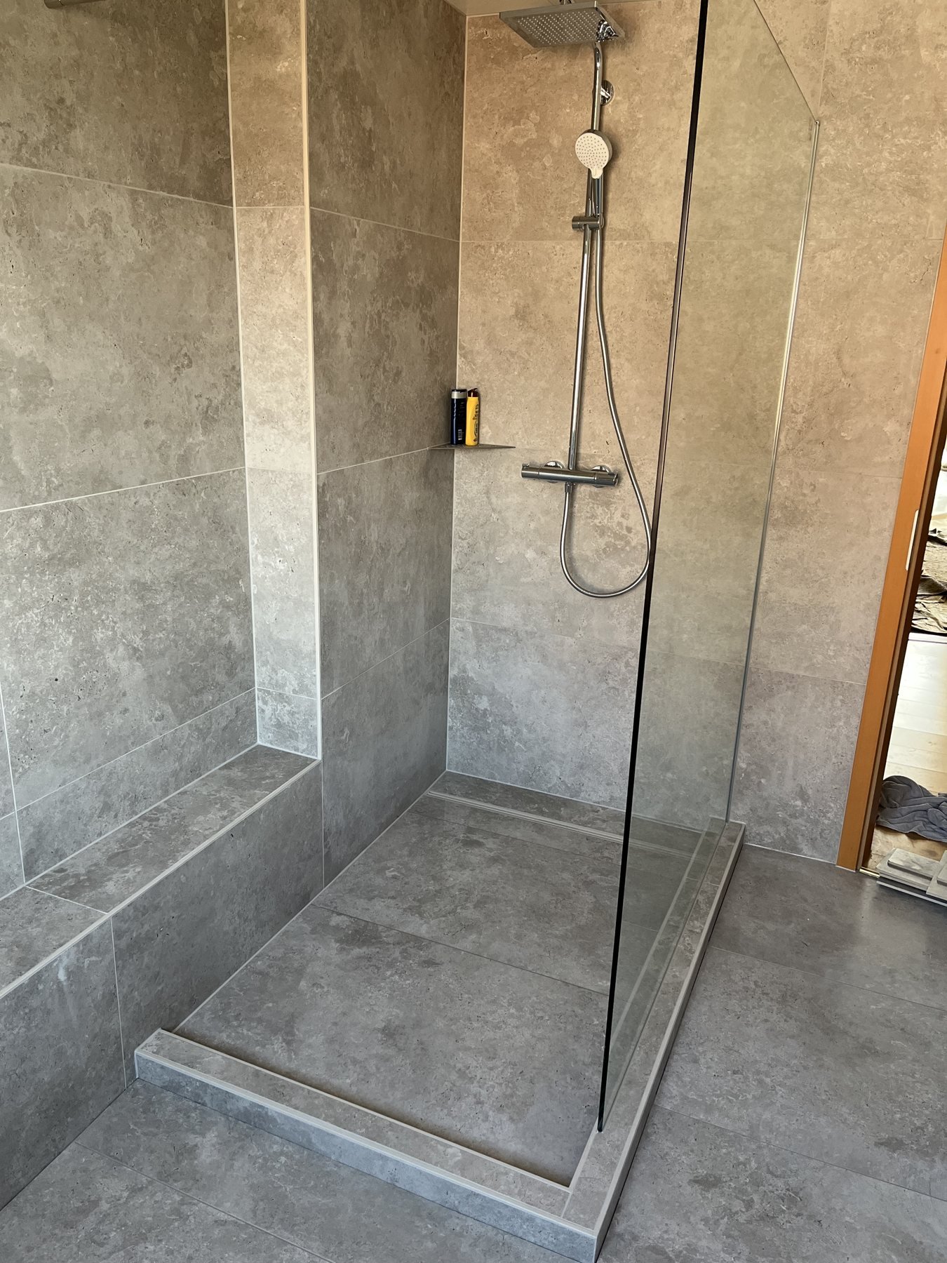Dusche in Betonoptik – Projektaufnahme 6