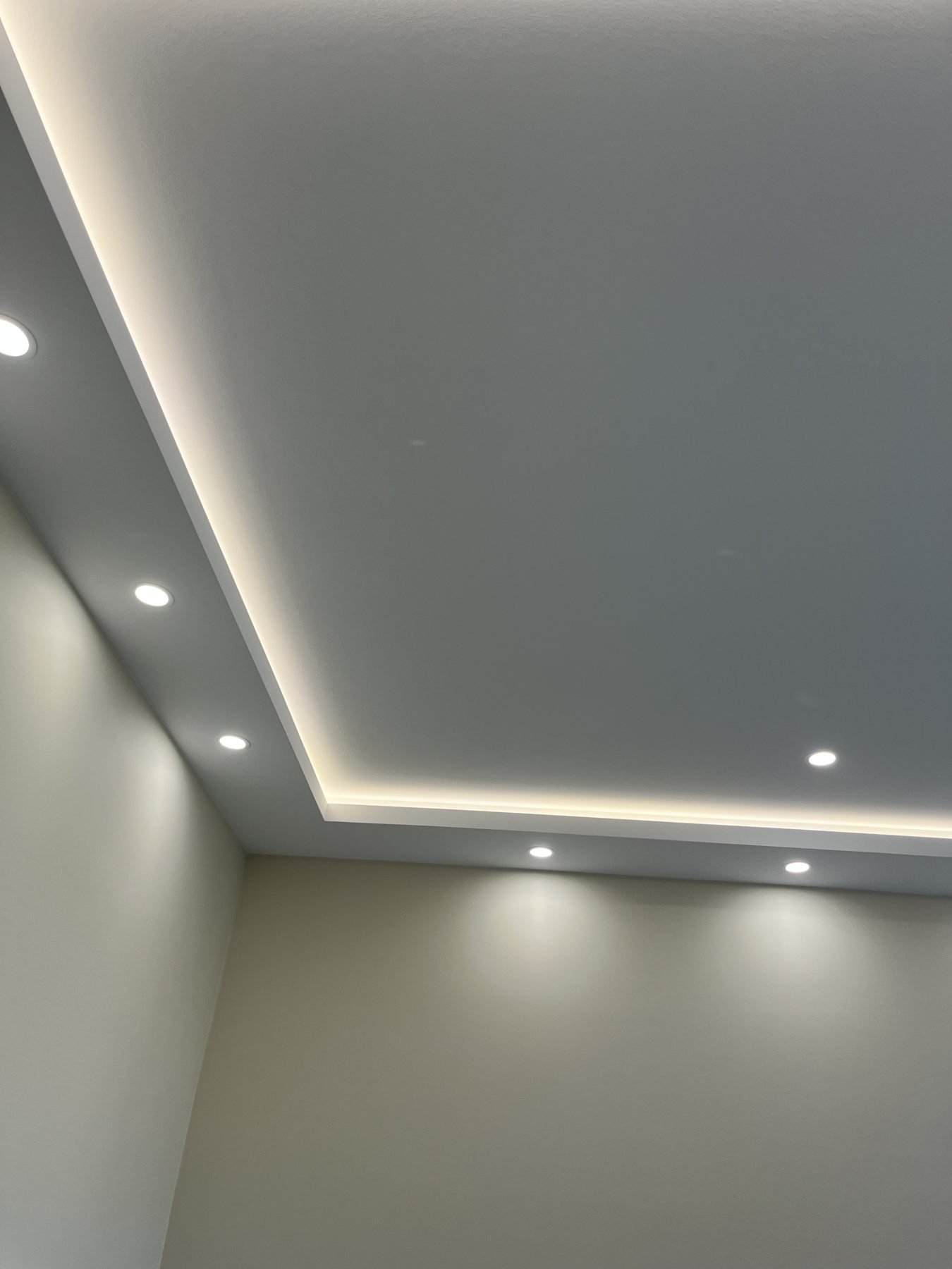 Innenausbau und Lichtgestaltung – Projektaufnahme 52
