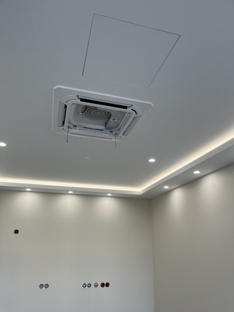 Innenausbau und Lichtgestaltung – Projektaufnahme 53