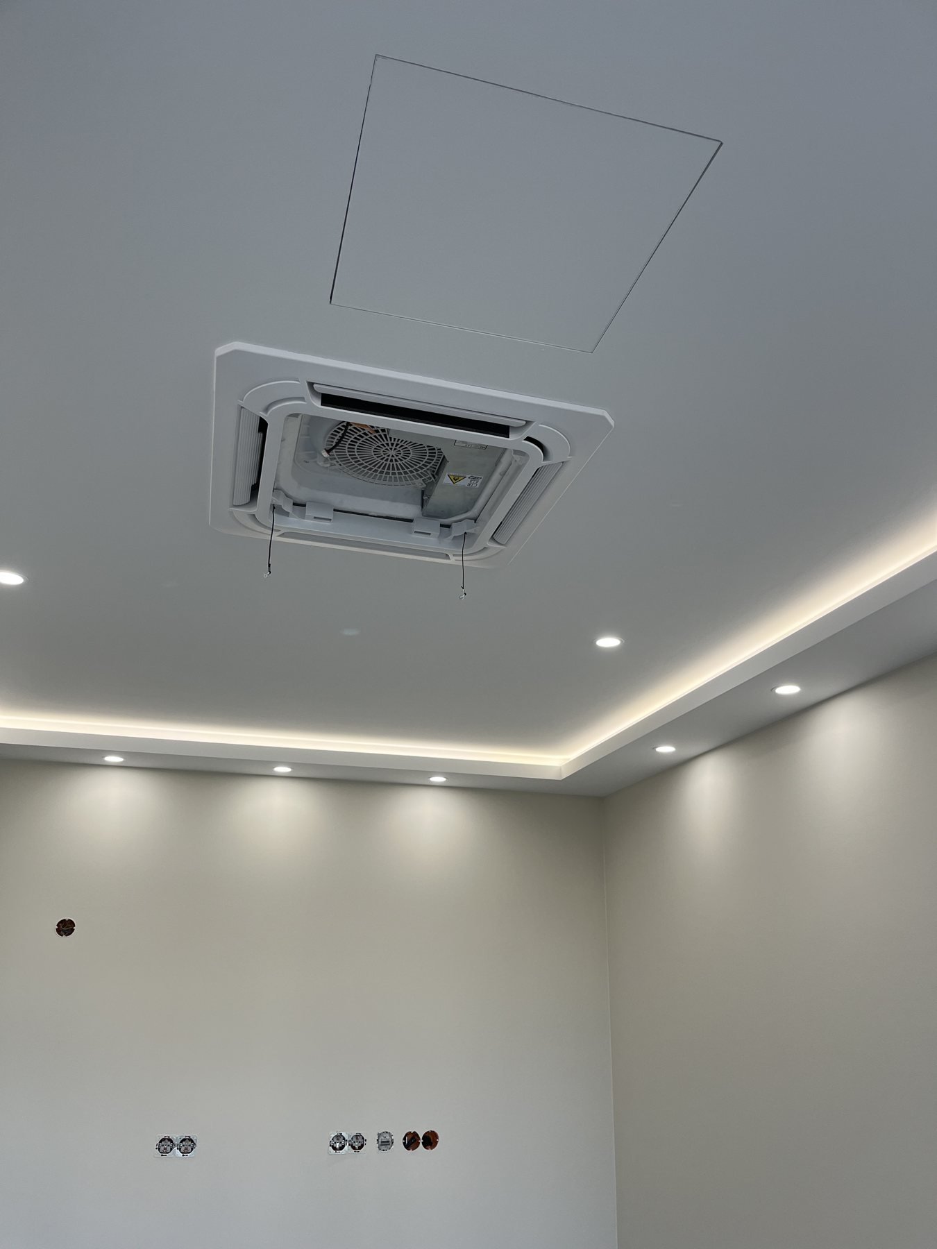 Innenausbau und Lichtgestaltung – Projektaufnahme 53