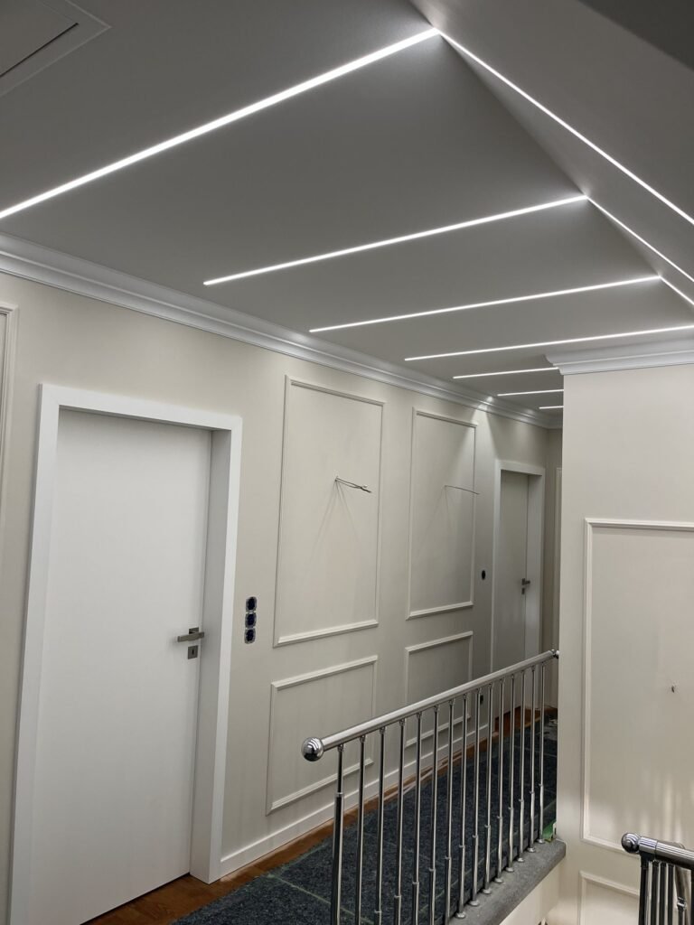 Innenausbau und Lichtgestaltung – Projektaufnahme 65
