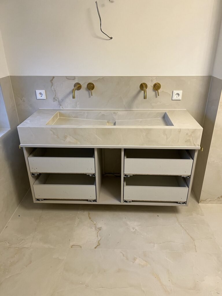 Marmoroptik mit Lichtnischen – Projektaufnahme 25