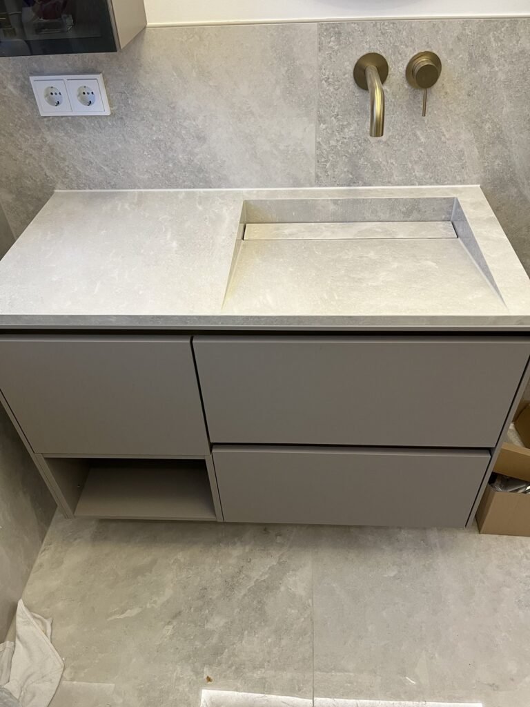 Marmoroptik mit Lichtnischen – Projektaufnahme 34
